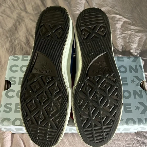 CONVERSE x PLAY MENS SIZE 7 WOMENS SIZE 9 - Picture 3 of 8